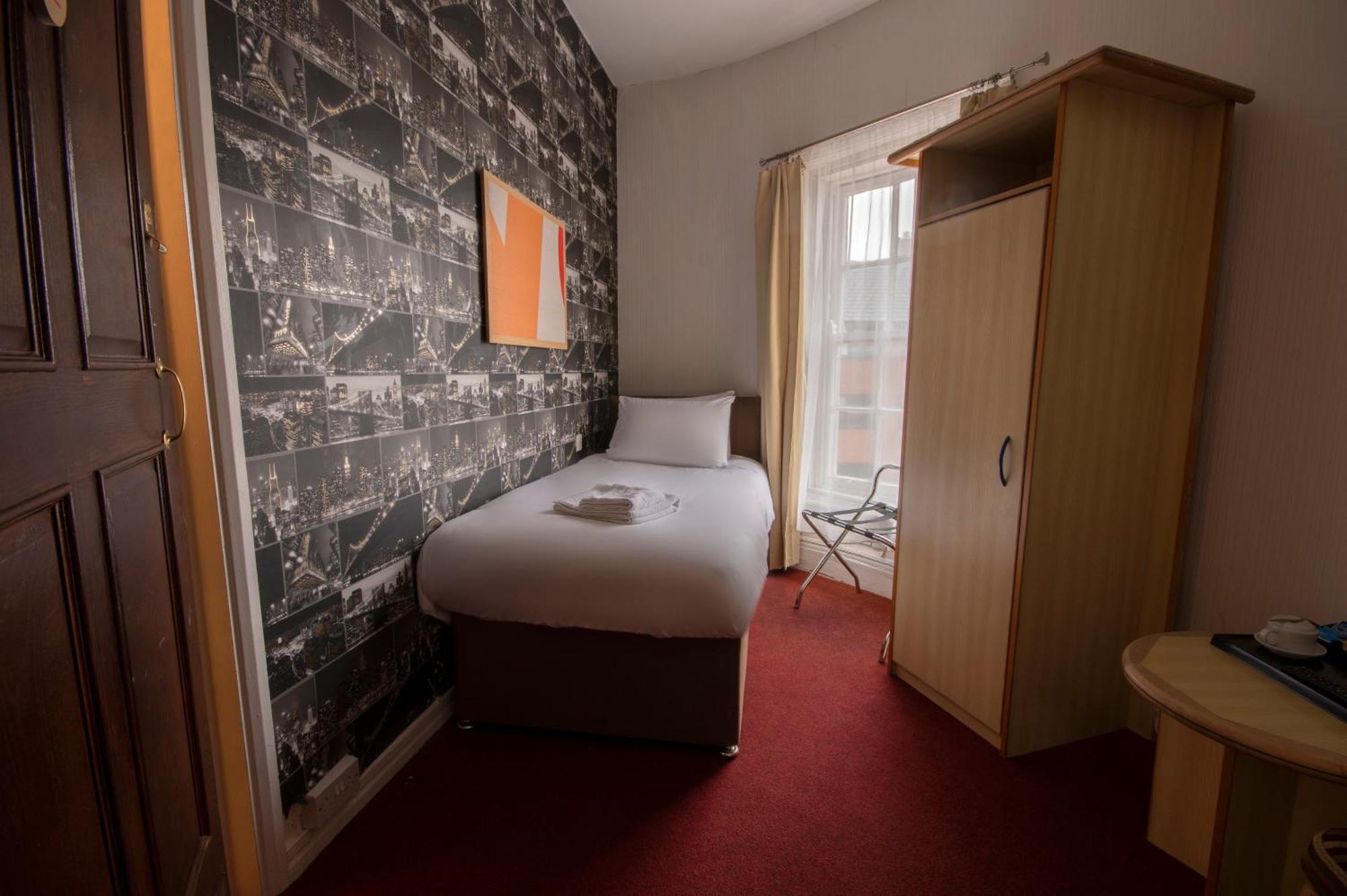 Royal Hotel Kettering Buitenkant foto